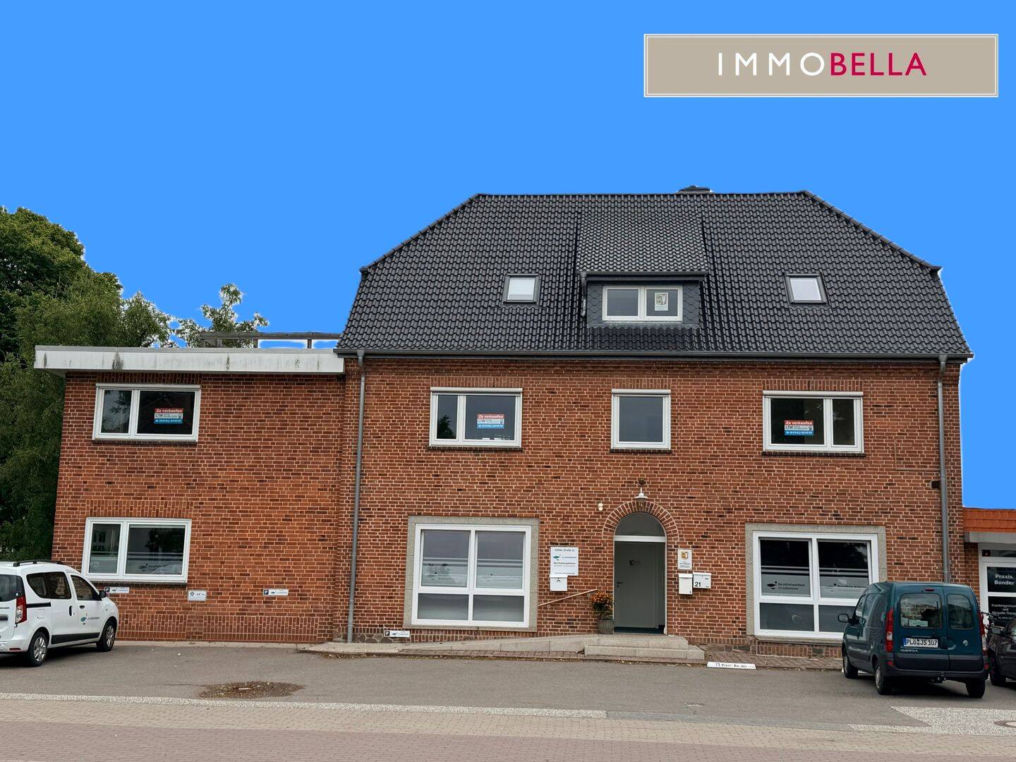 Zum Renovieren: 5-Zimmer-Wohnung mit 2 Stellplätzen in zentraler Lage, 23758 Oldenburg in Holstein