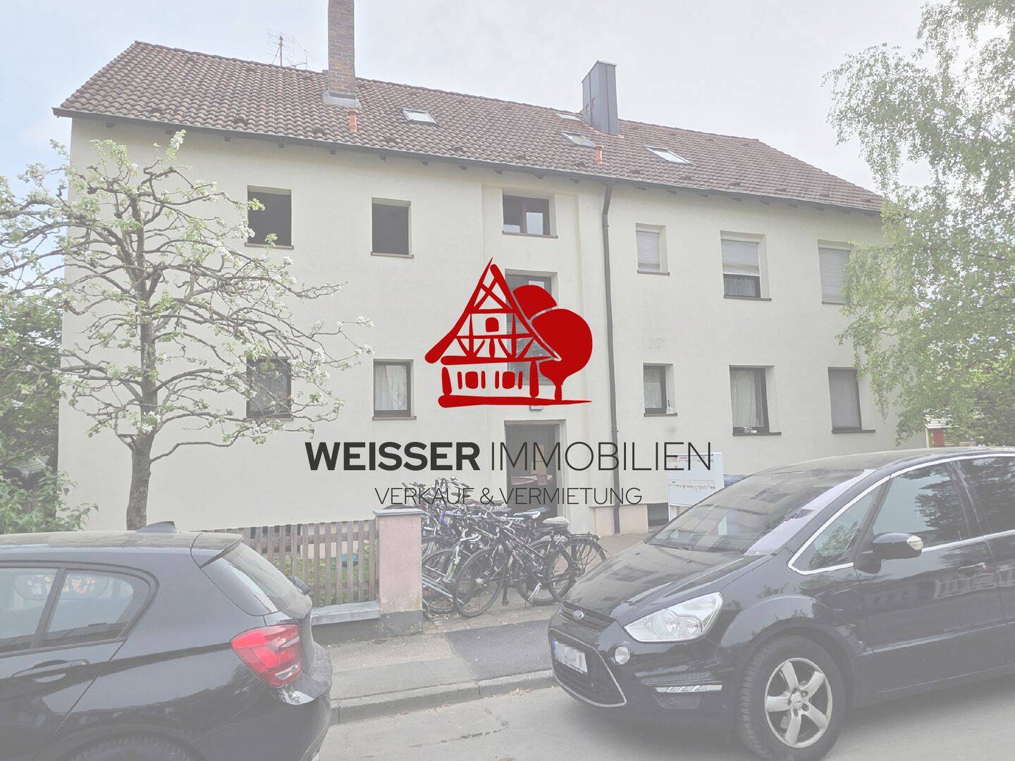 3-Zimmer-Dachgeschosswohnung mit Einbauküche und Tageslichtbad in ruhiger Lage, 91056 Erlangen