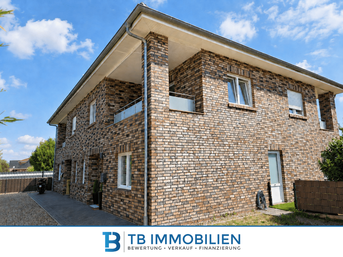 Moderne Doppelhaushälfte (A+) mit Südterrasse und Carport in ruhiger Sackgassenlage, 26842 Ostrhauderfehn