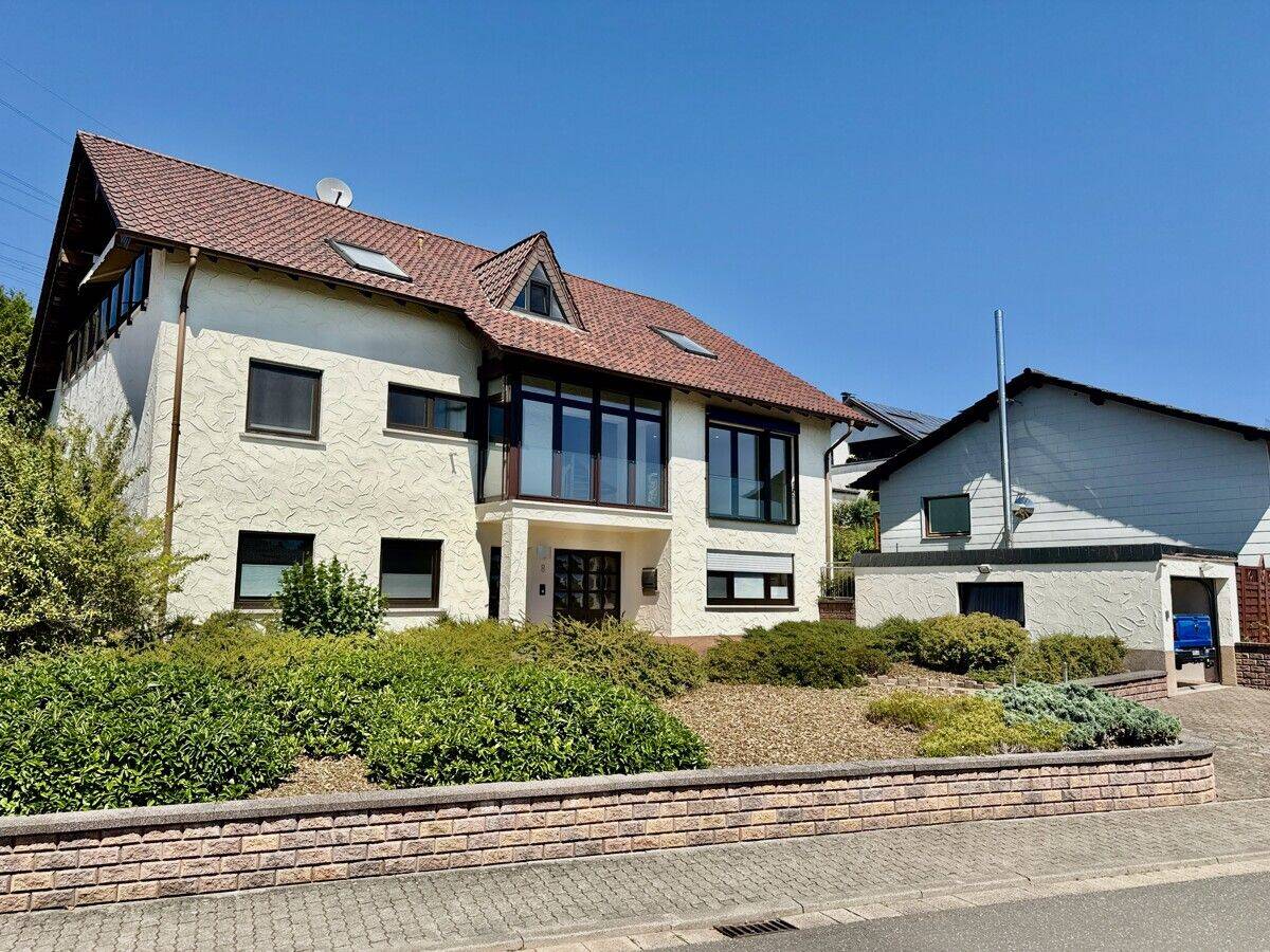 Großzügige Familienresidenz in ruhiger Lage, 66557 Illingen