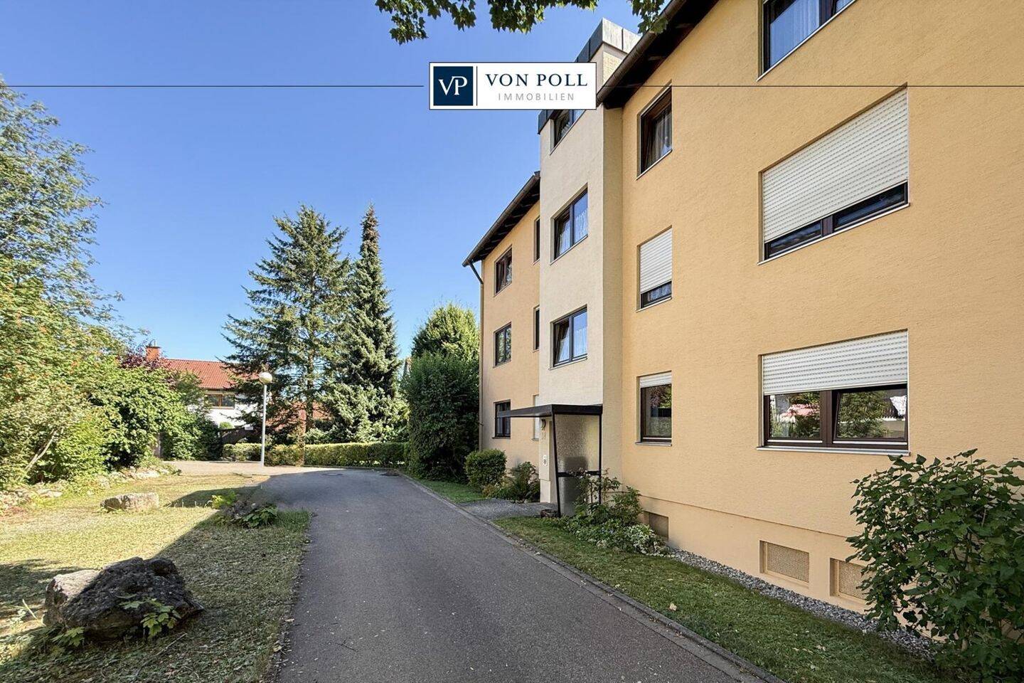 Nördlingen: 3,5-Zimmerwohnung im 1. OG mit Balkon und Tiefgaragenstellplatz, 86720 Nördlingen