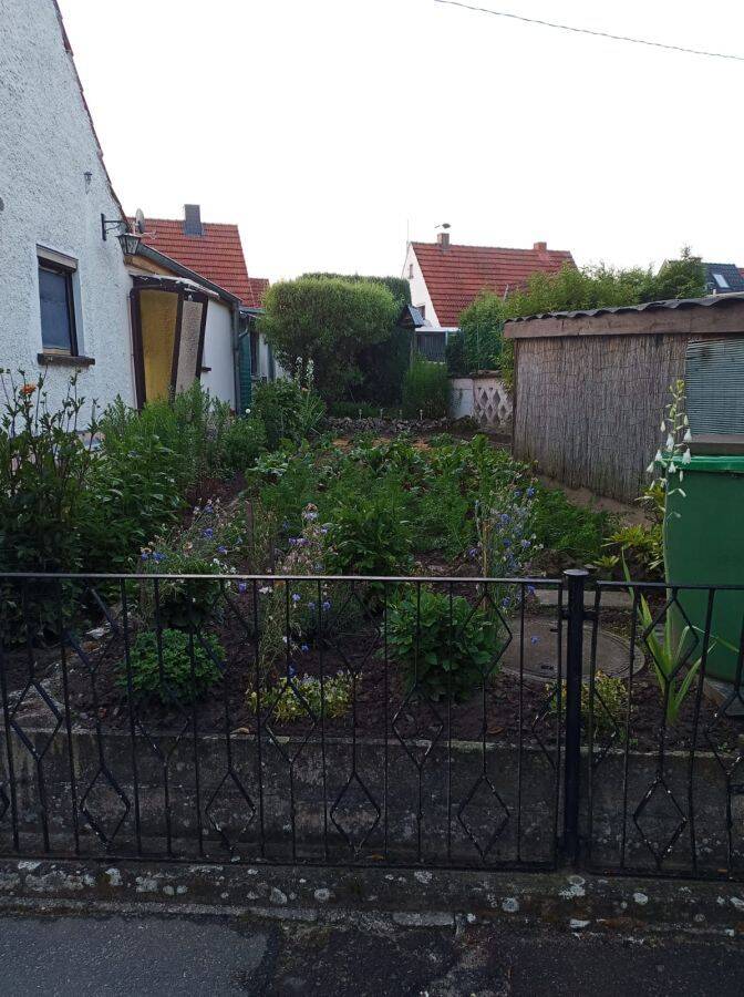 Provisionsfrei* Doppelhaushälfte in ruhiger Randlage mit Garten & Carport – 90.000 ? VB, 99444 Blankenhain