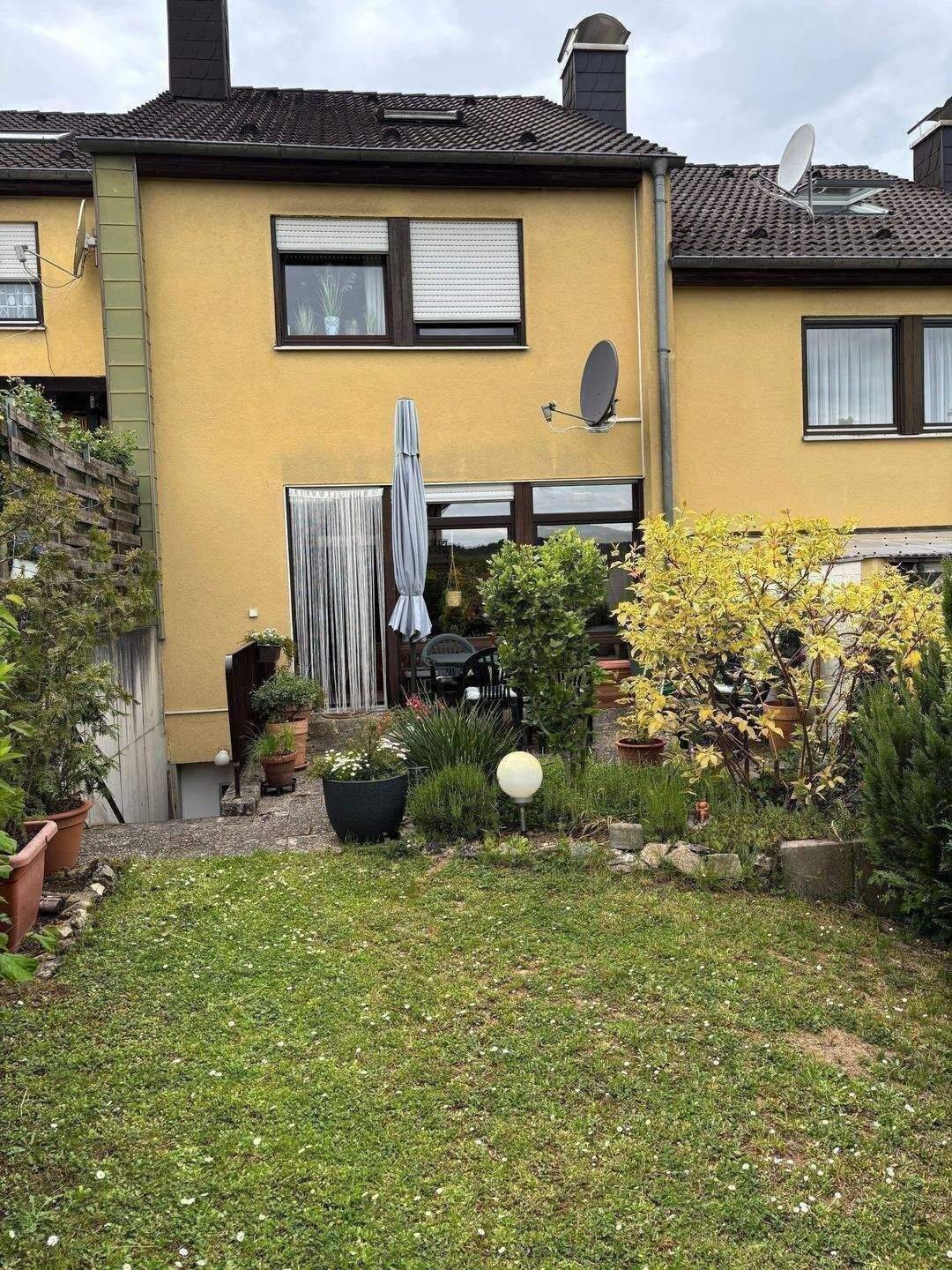 Gepflegtes Haus mit Garten und Terrasse, 97922 Lauda-Königshofen
