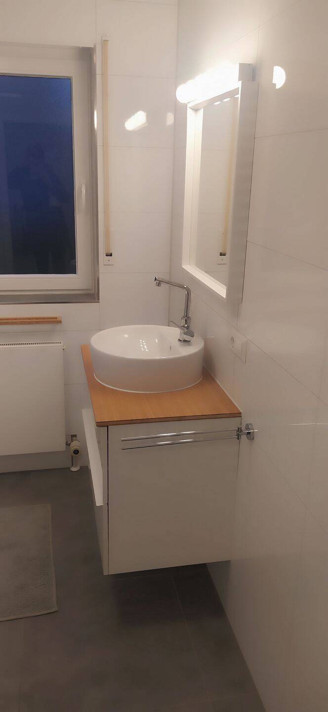 Helle, saubere, hochwertige 2 Zimmerwohnung zu vermieten in Bad Rappenau, 74906 Bad Rappenau