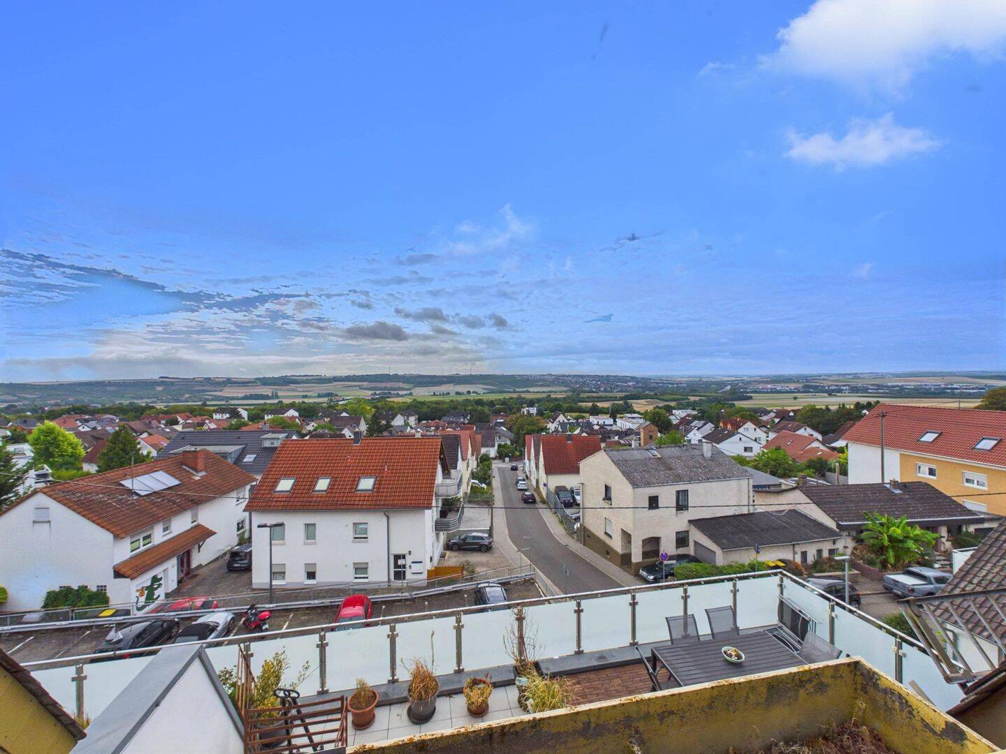 Großzügige 3-Zimmer-Wohnung mit Loggia und Stellplatz in Ober-Olm, 55270 Ober-Olm