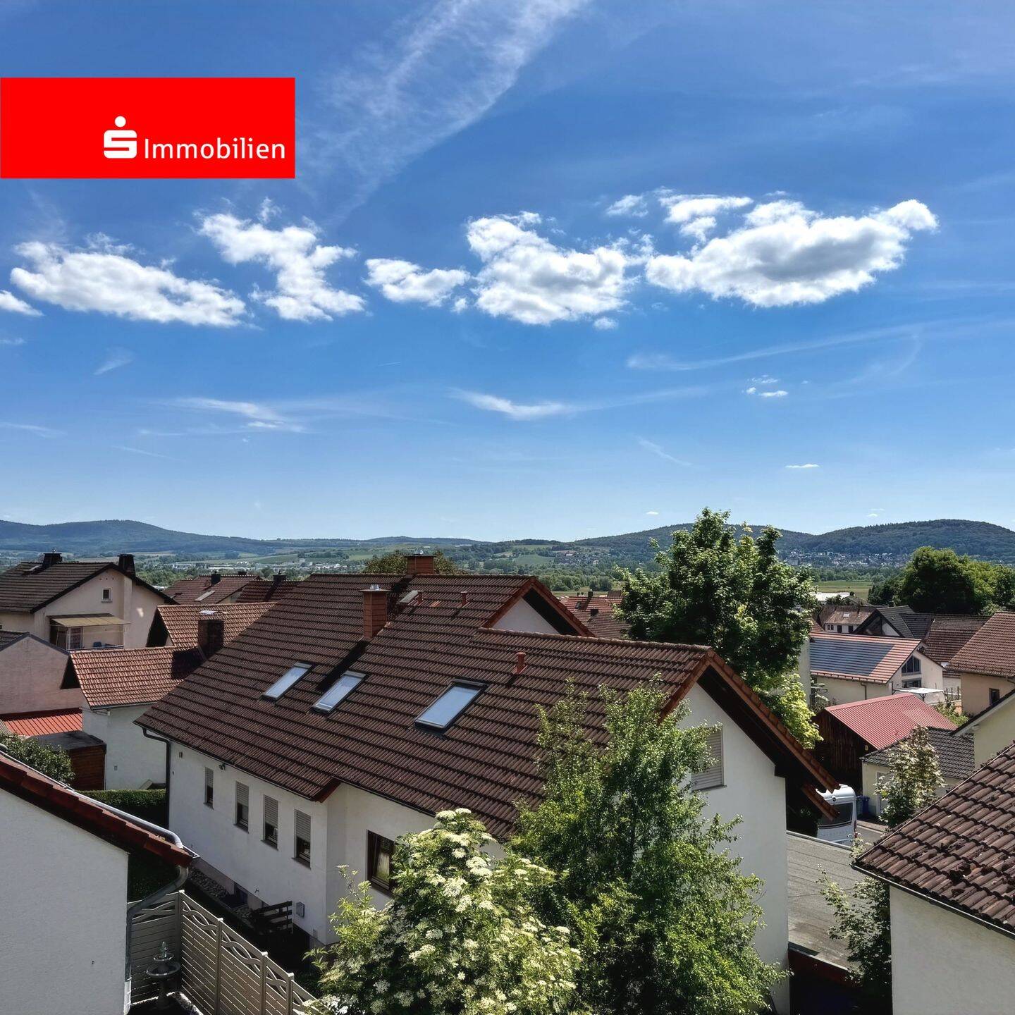 Wohnen mit Weitblick – Gepflegte 3-Zimmer-DG-Wohnung in ruhiger Wohnlage von Gelnhausen-Roth, 63571 Gelnhausen