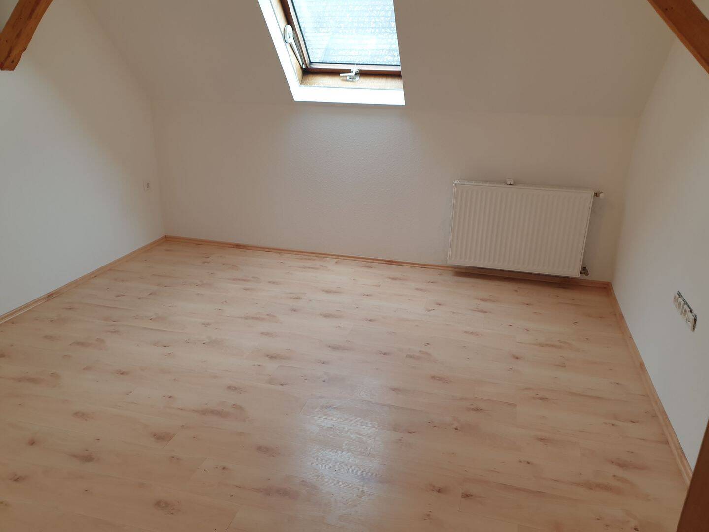 großzügige 2 Zi-Dachgeschoßwohnung, 72149 Neustetten
