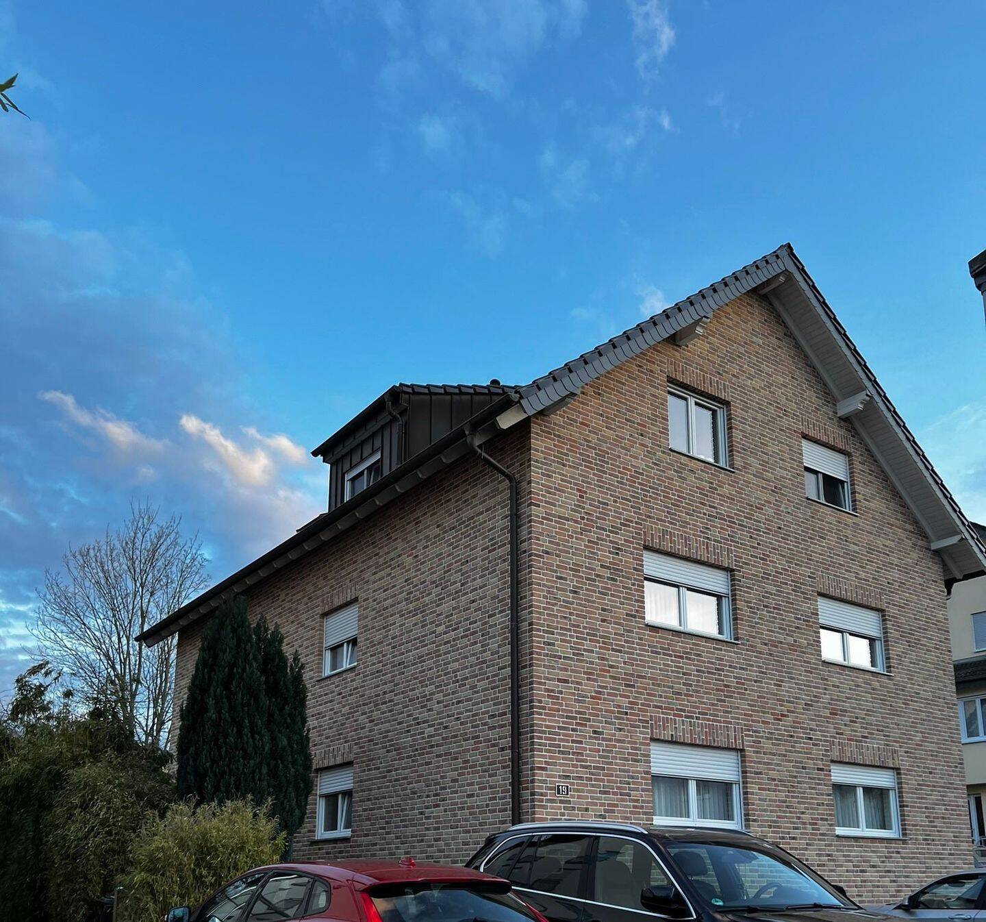 Schöne 4-Zimmer-Dachgeschosswohnung in Bonn-Lannesdorf zu vermieten, 53179 Bonn (Lannesdorf Mehlem Muffendorf Pennenfeld Rüngsdorf)