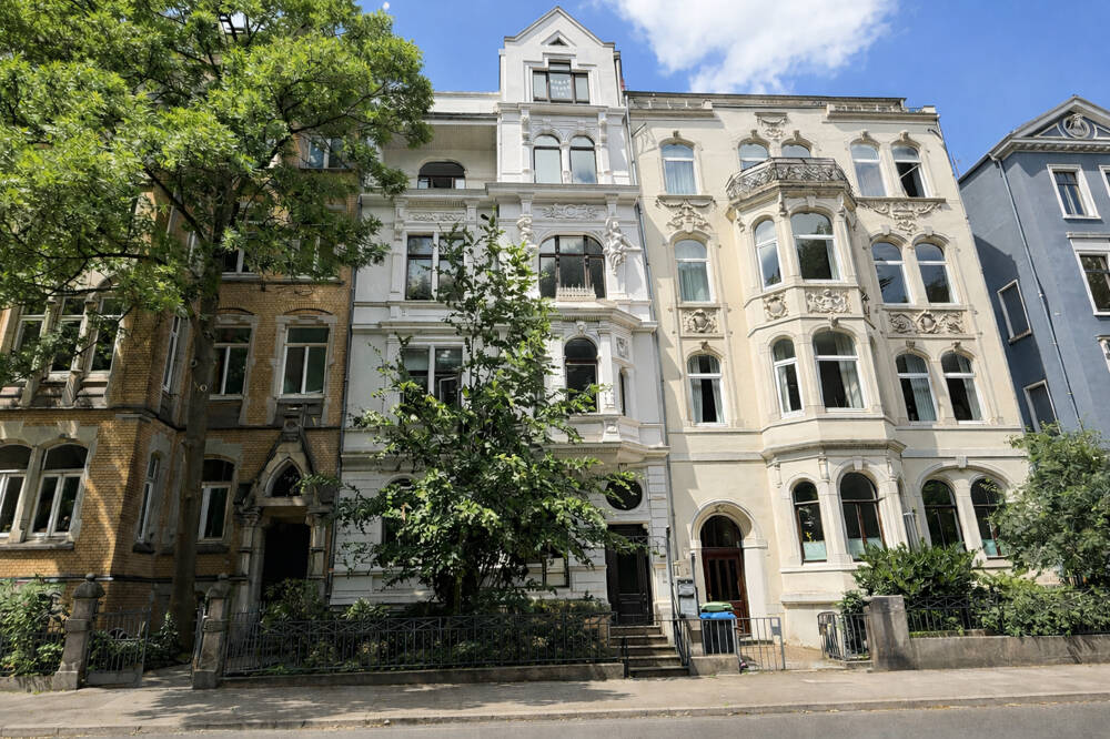 Ein architektonisches Wahrzeichen Hannovers – Prämierte Gründerzeitvilla an der Eilenriede, 30161 Hannover