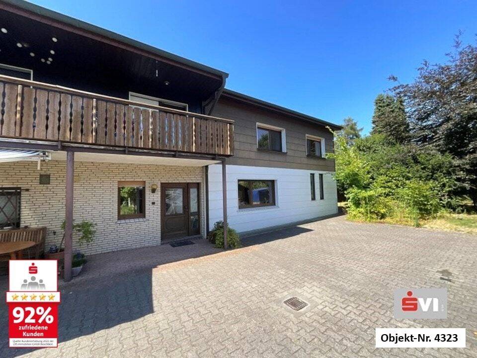 Großzügig Wohnen wie im eigenen Haus! 6 1/2-Raum-Wohnung mit eigenem Garten in Oberhausen-Biefang, 46149 Oberhausen (Alsfeld Buschhausen Schwarze Heide Stadtmitte Sterkrade-Mitte)