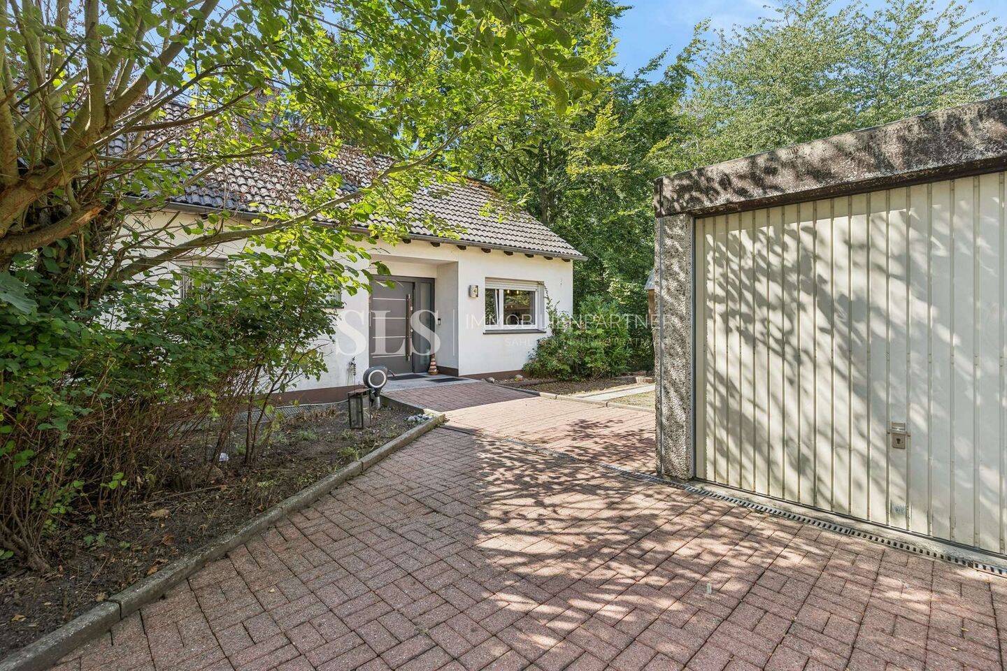 Ein Zuhause fürs Leben in Bochum – Reihenendhaus mit Garten und Entwicklungspotenzial, 44795 Bochum (Weitmar Wiemelhausen)