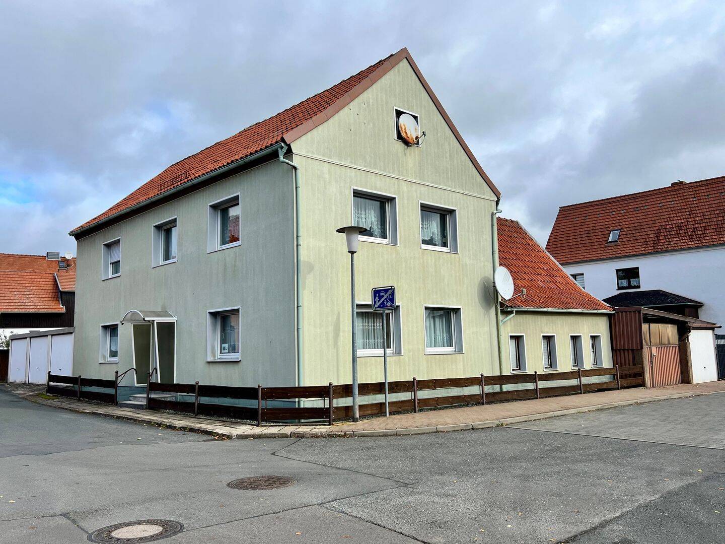 Einfamilienhaus im Südharz in zentraler Ortslage, 6536 Südharz
