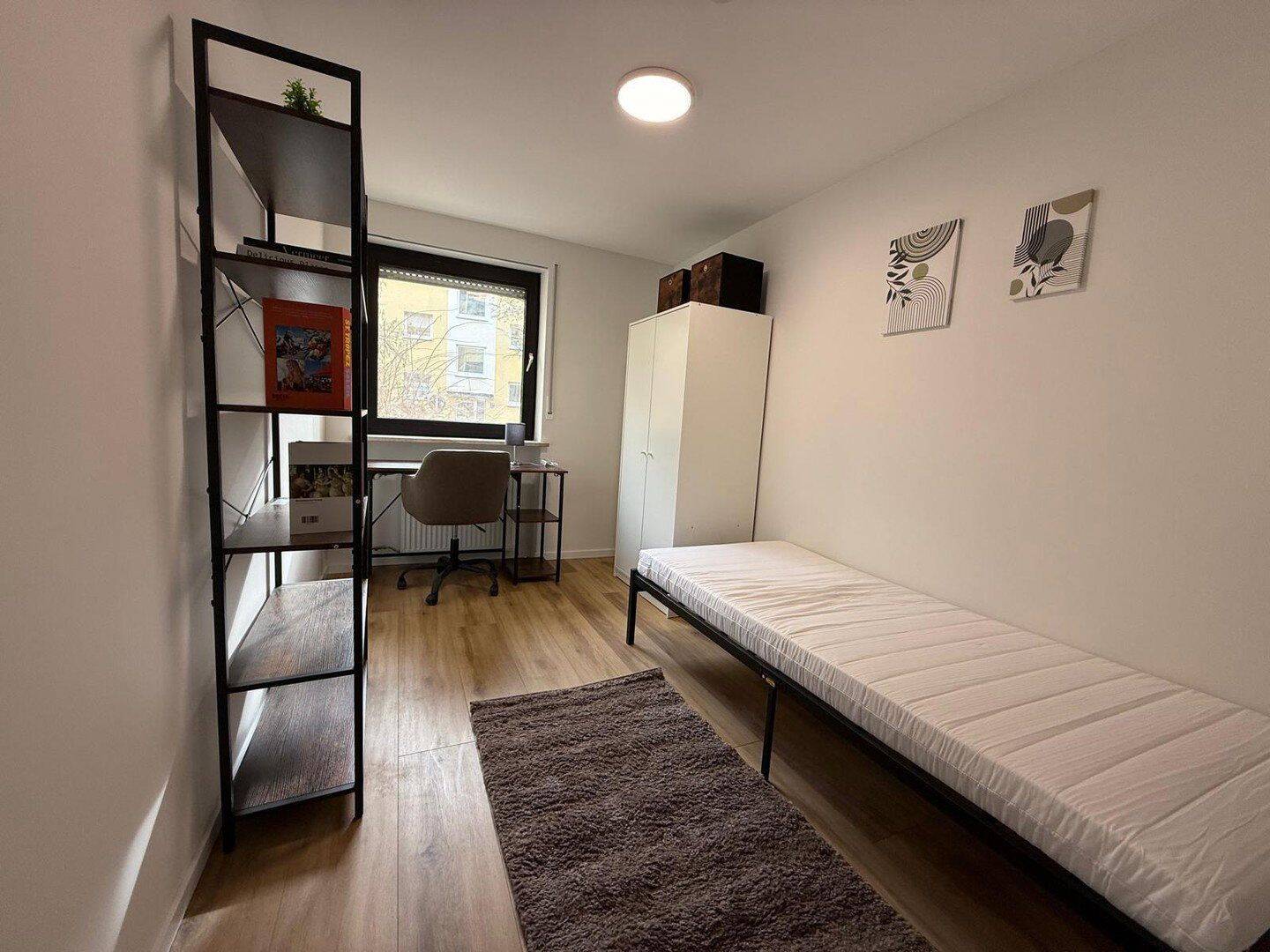 WG Zimmer in Toplage / Knorrstrasse / BMW, 80807 München (Milbertshofen-Am Hart Schwabing-Freimann)