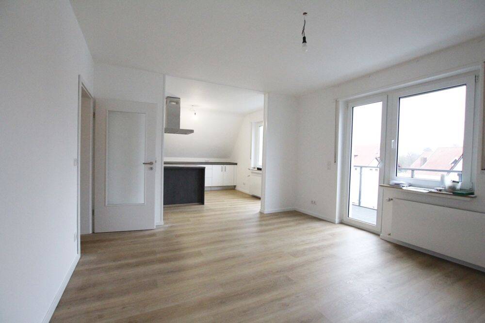 Helle Dachgeschosswohnung inkl. Einbauküche in bester Lage von Rietberg, 33397 Rietberg