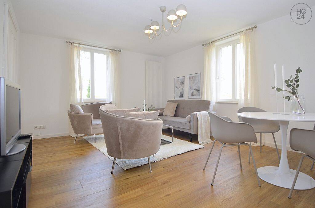 Exklusives möbliertes 4-Zimmer Gästehaus eines historischen Villenanwesen in Wiesbaden Biebrich, 65203 Wiesbaden (Biebrich Mainz-Amöneburg Schierstein)
