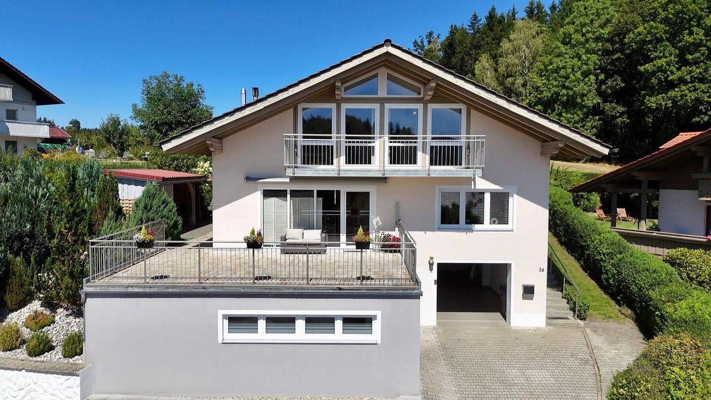 Wohnen wo andere Urlaub machen – Einfamilienhaus mit einzigartigem Panoramablick, 94239 Gotteszell