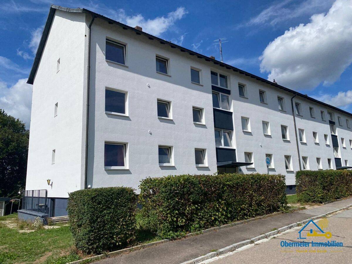 4-Zimmer-Wohnung mit Loggia und Einbauküche in Bruck i.d.OPf., 92436 Bruck i.d. OPf. (Bruck)