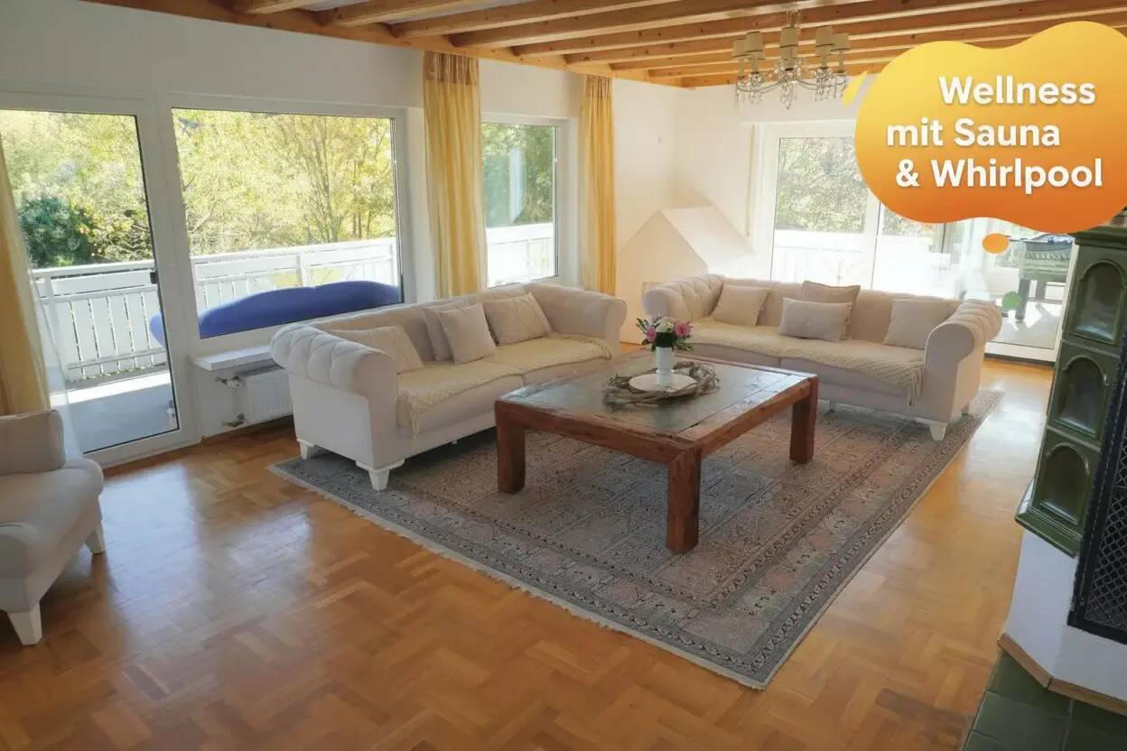 Exklusives Wohnjuwel mit 157m² Kachelofen, Wintergarten-Küche & zusätzlichem großzügigem Wellnessbereich, 78647 Trossingen