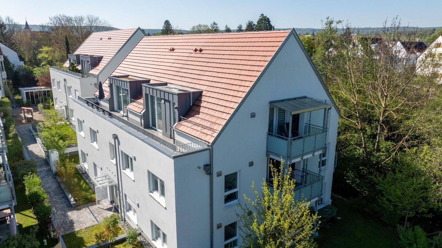 Großzügiges Penthouse mit bequemem Aufzug direkt in die Wohnung, 70499 Stuttgart