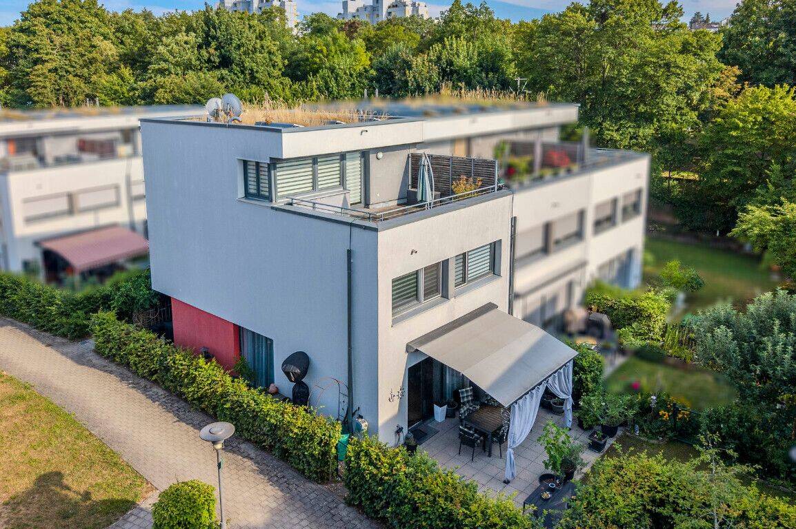 Ein Zuhause für die ganze Familie mit Garten und Sonnenterrasse, 70469 Stuttgart (Feuerbach Zuffenhausen)