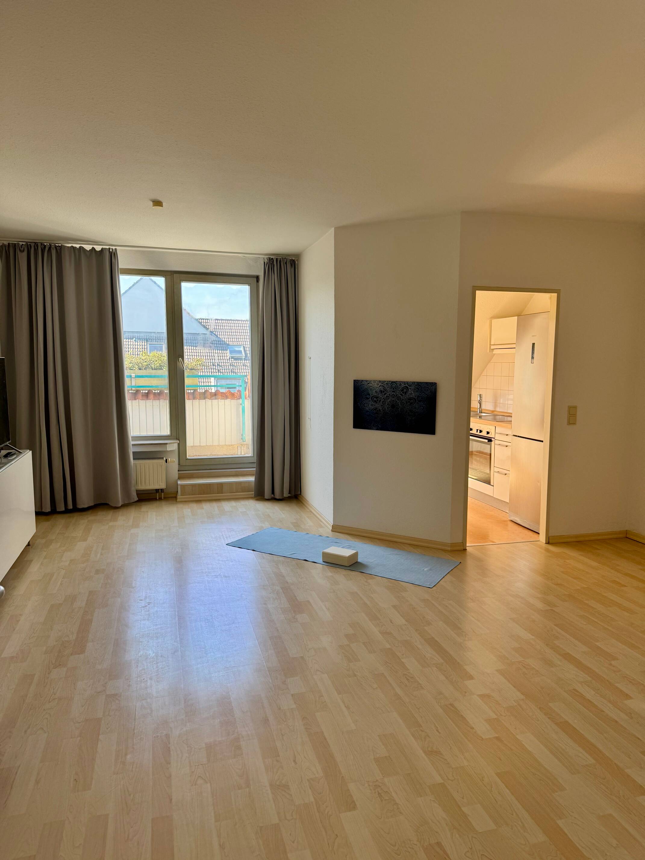 Attraktive 2-Zimmer-Dachgeschosswohnung mit ca. 58 m² – ruhig, grün und sehr günstig!, 40629 Düsseldorf (Gerresheim Grafenberg Hubbelrath Ludenberg Rath)