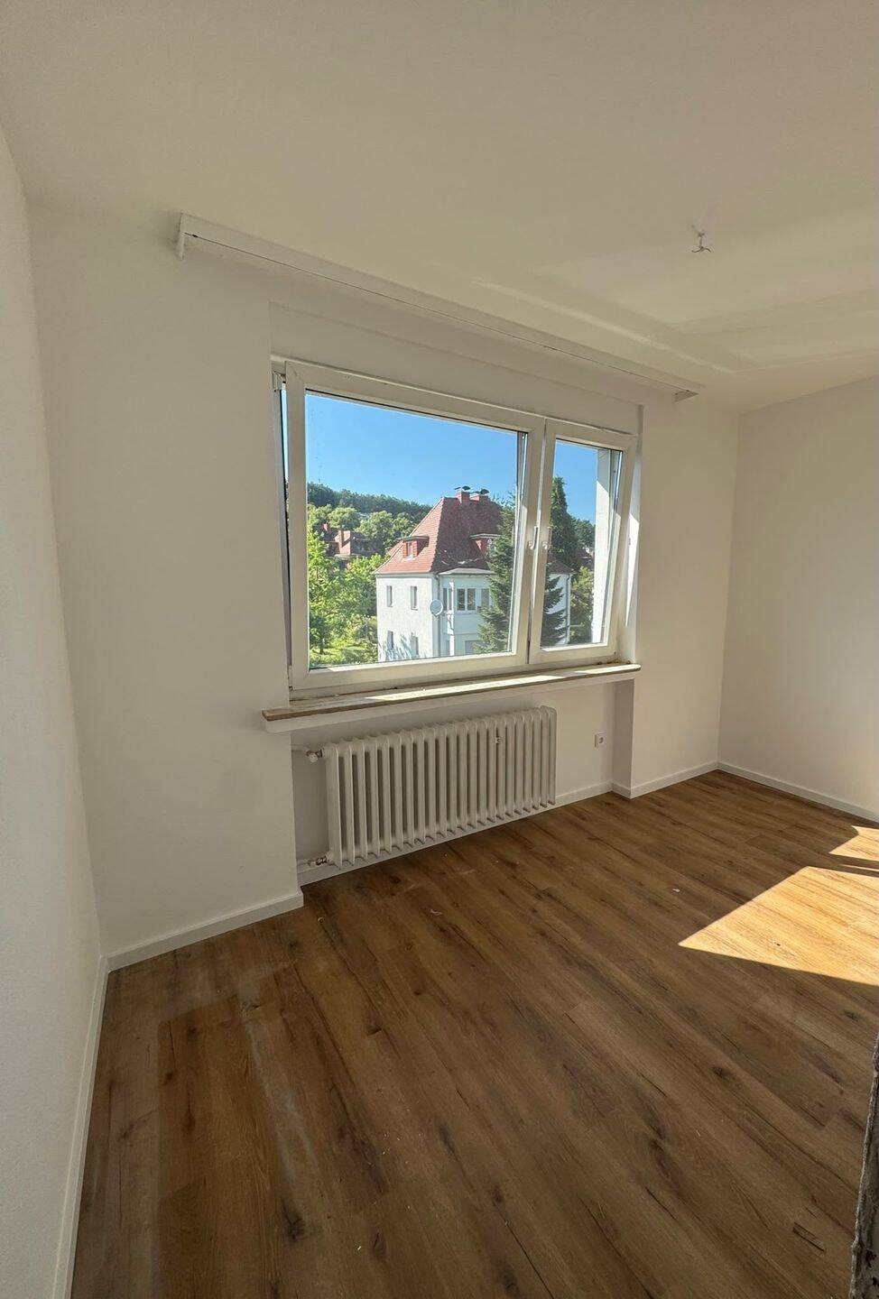 Zentral gelegene 4 Zimmer Wohnung im Kurpark Erstbezug nach Sanierung, 36251 Bad Hersfeld