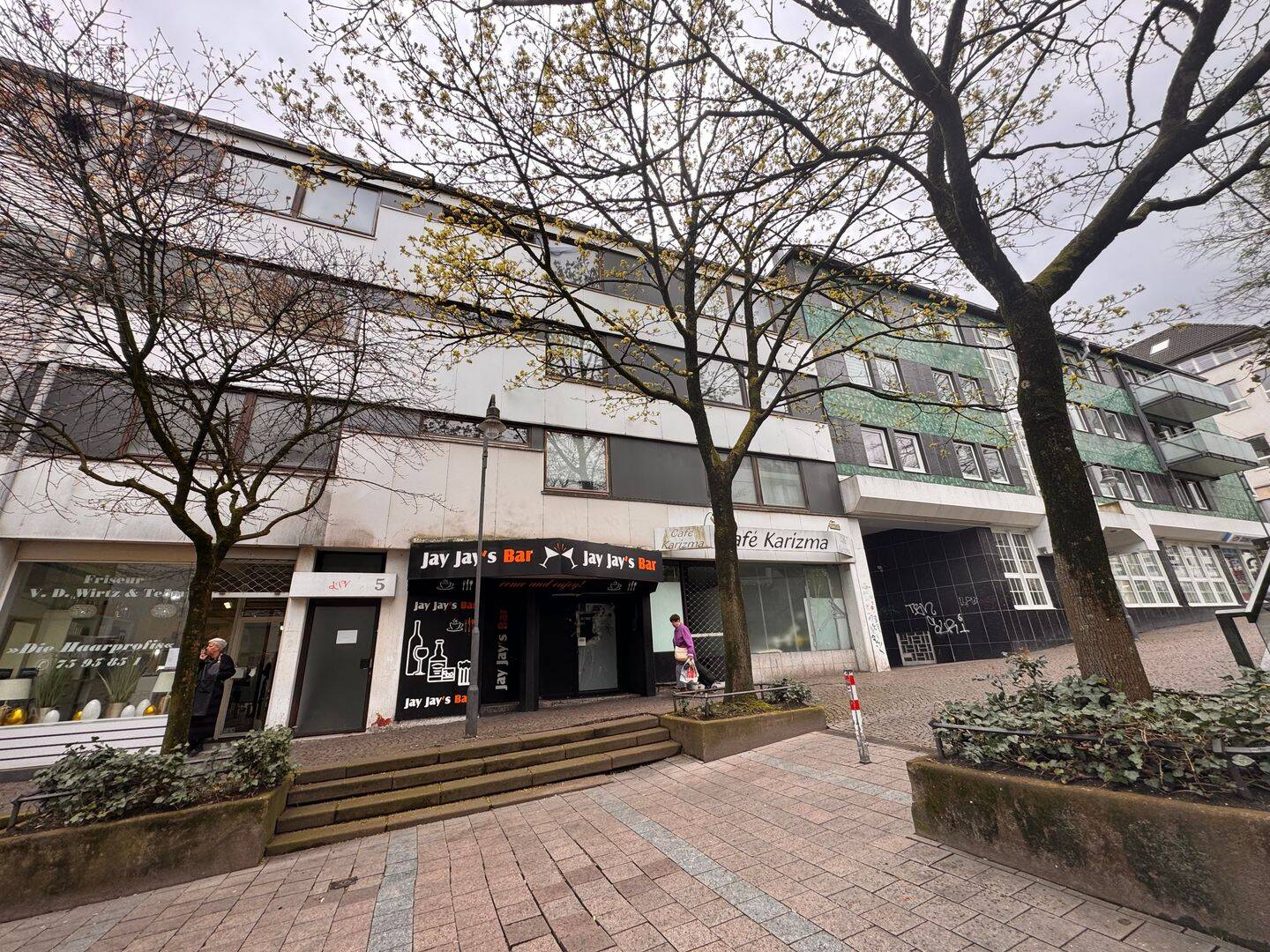 3 Zimmer Wohnung mit 40 m² großer Terasse, 42105 Wuppertal (Elberfeld)