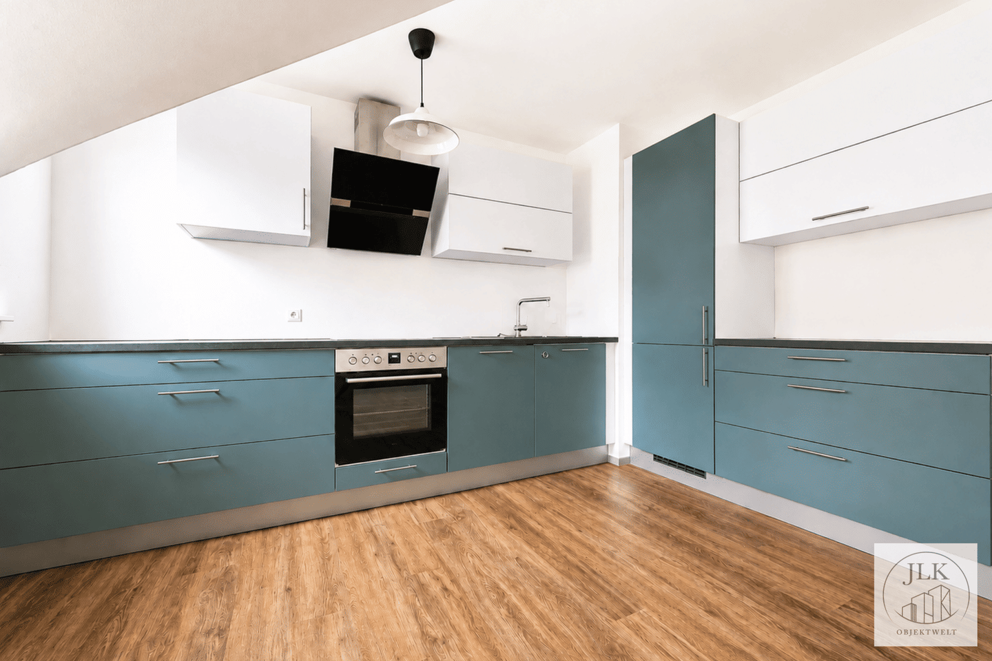 Exklusive 3-Raum Dachgeschosswohnung mit Einbauküche & Balkon, 9427 Ehrenfriedersdorf