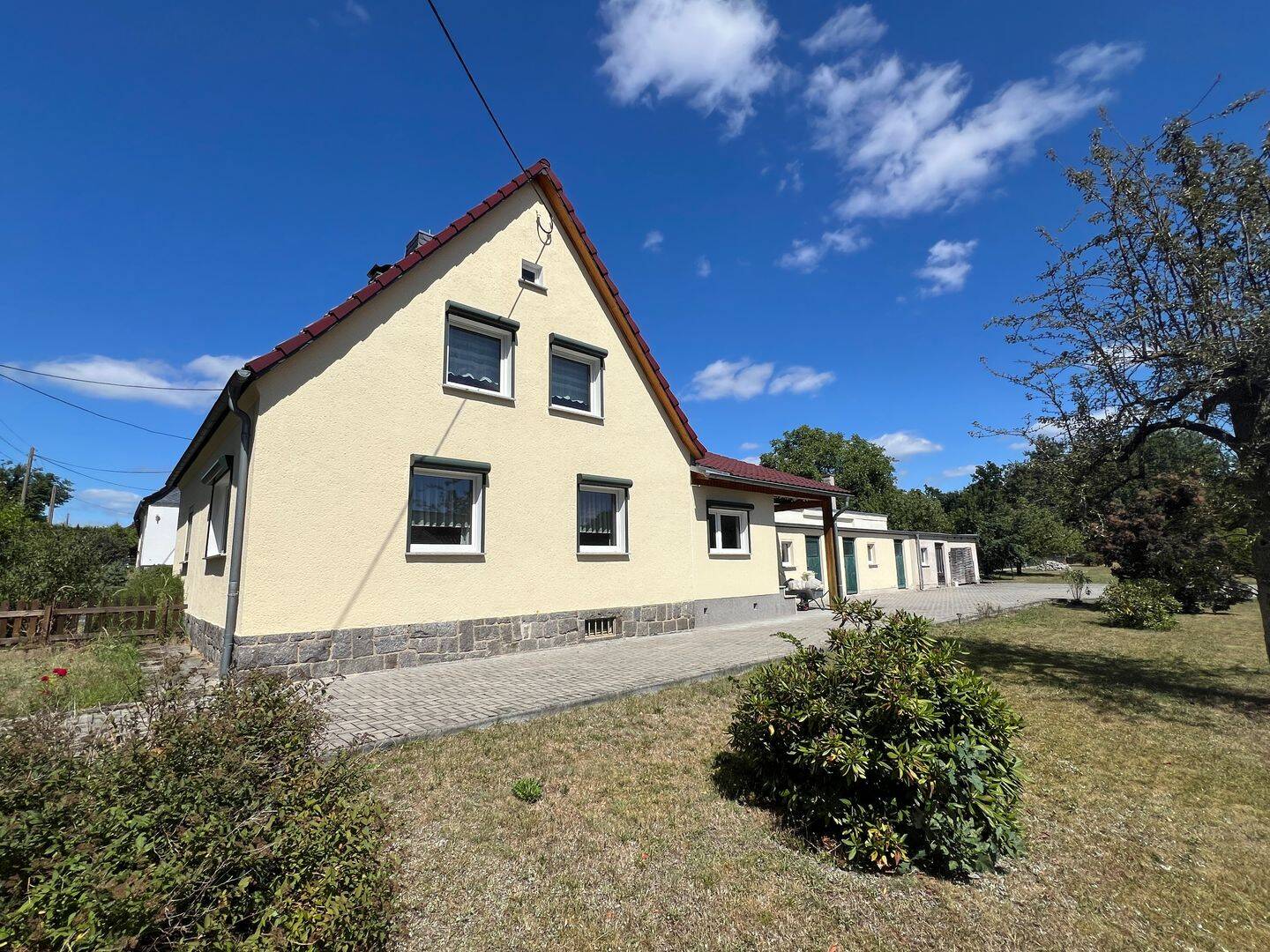 AREAS: Ihr neues Zuhause! Bezugsfreie Doppelhaushälfte an der Königsbrücker Heide., 1936 Königsbrück