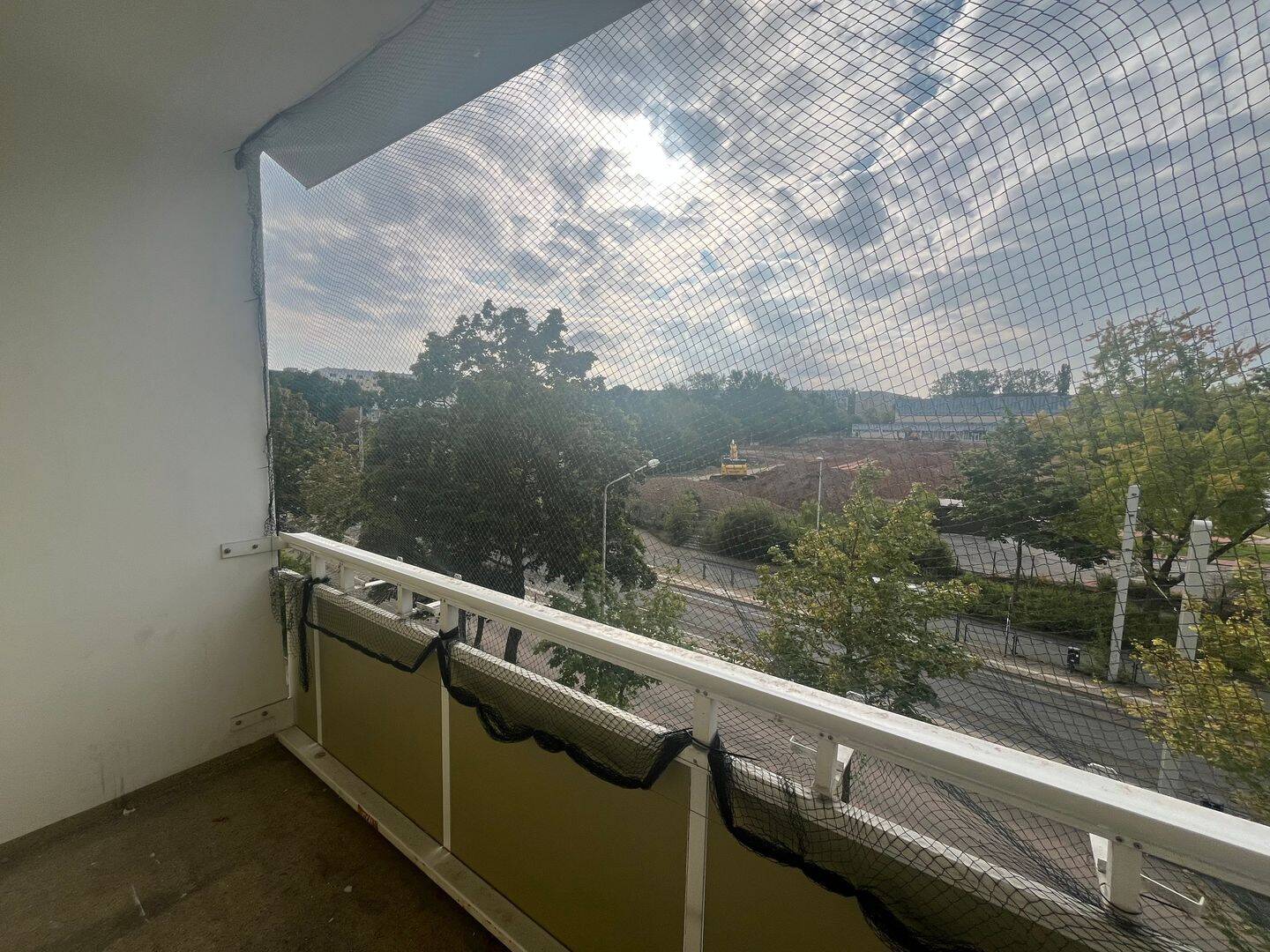 Gemütliche Familienwohnung mit Balkon und inkl. EBK auf 4 Zimmer, 8062 Zwickau