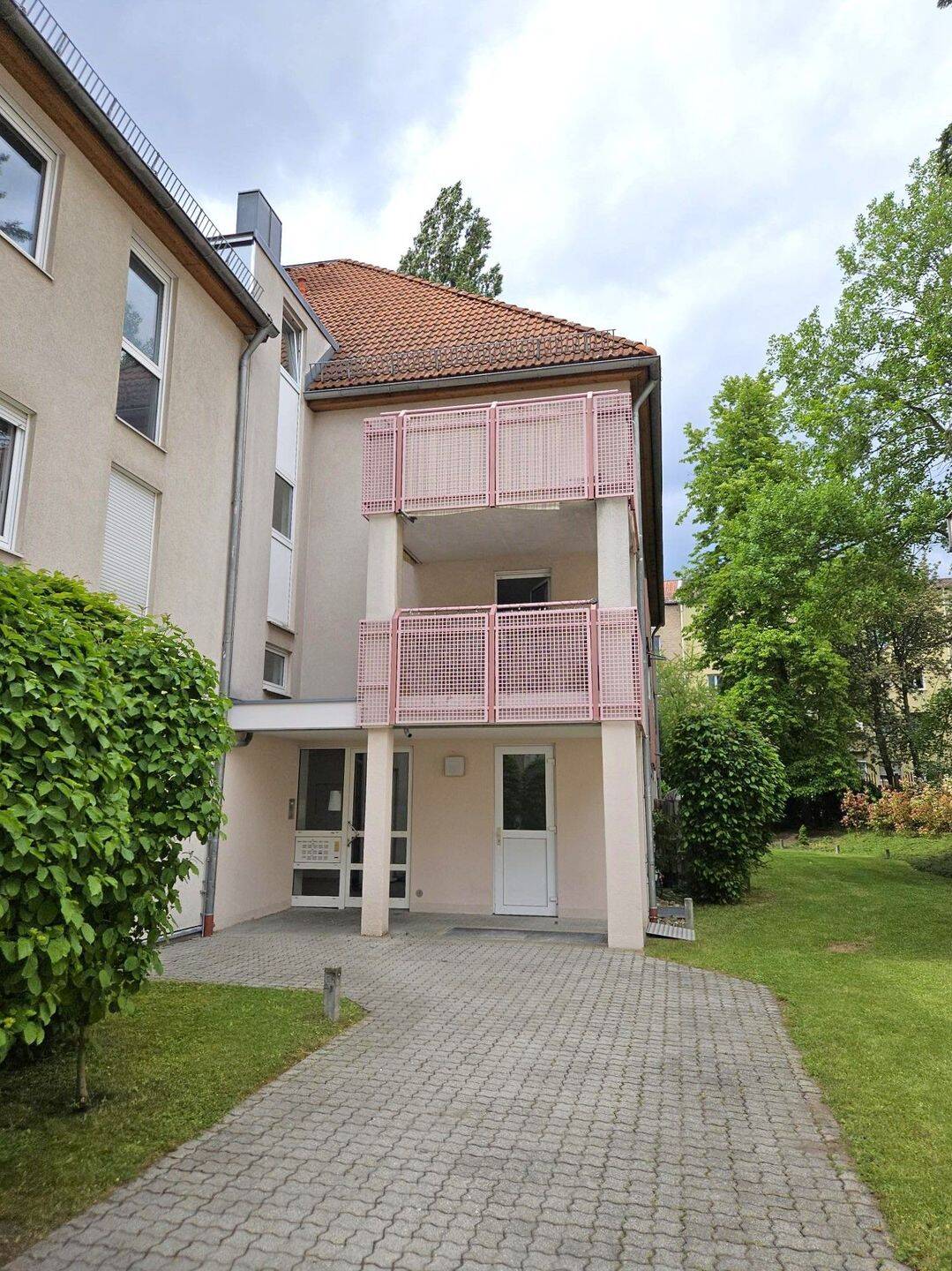 Geräumige 1-Zi. Galeriewohnung mit kleiner Dachterrasse / Wohnung mieten, 90489 Nürnberg (Gärten bei Wöhrd Rennweg Veilhof Wöhrd)