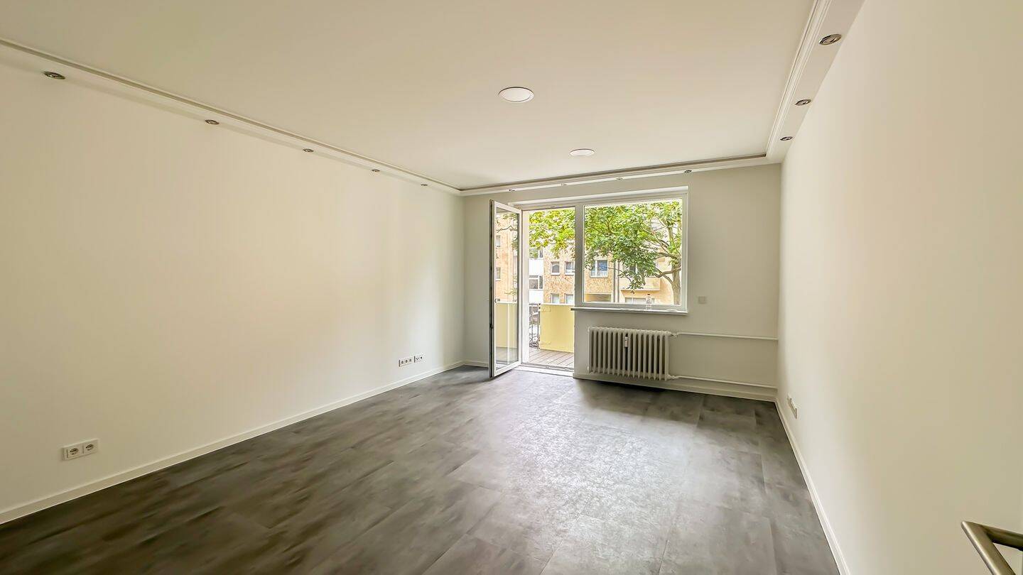 Erstbezug nach Sanierung: 3 -immer am Moabiter Spreebogen mit West-Balkon, 10557 Berlin (Mitte Hansaviertel Moabit Tiergarten)