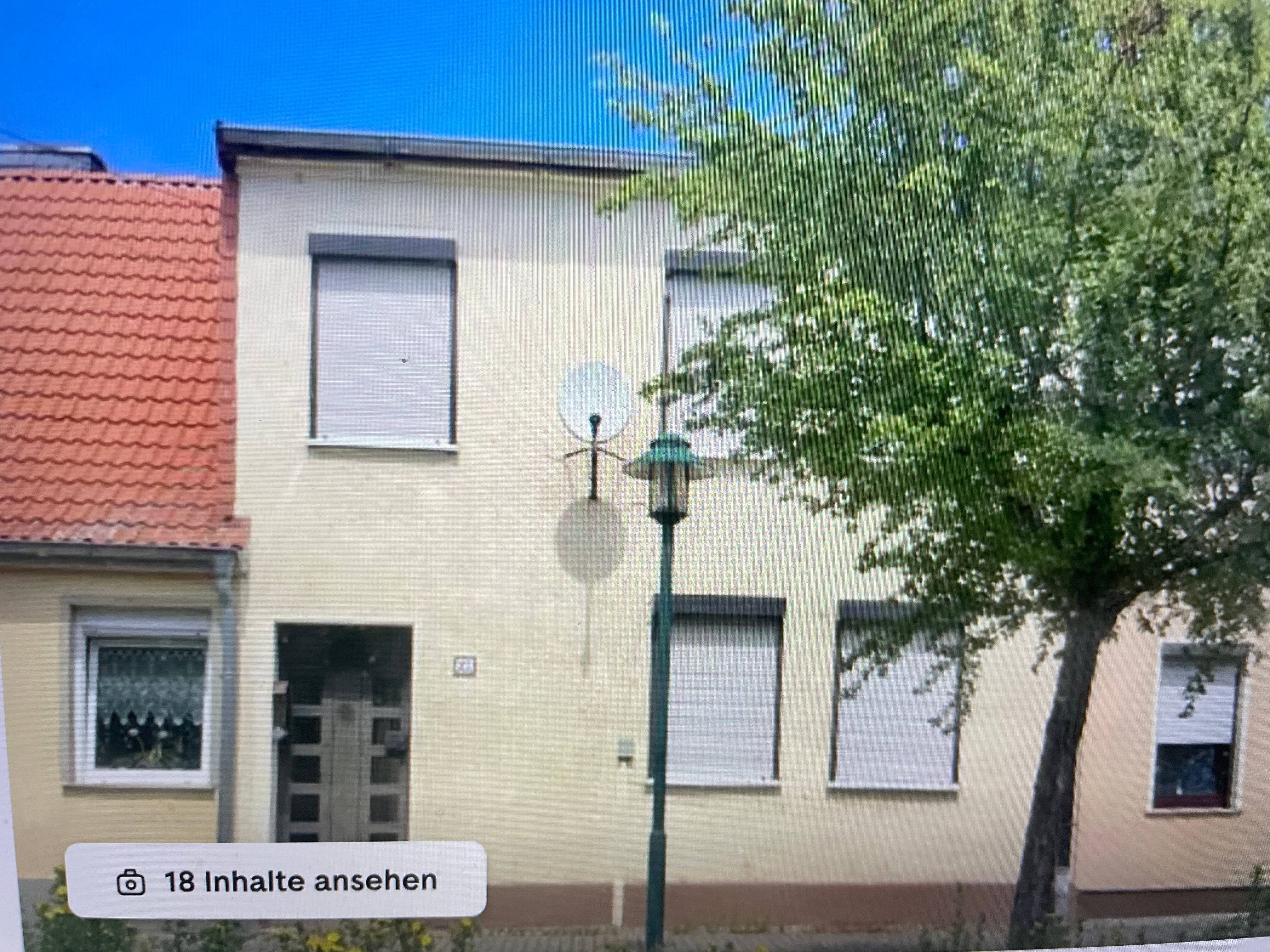 Handwerker aufgepasst, teilsaniertes Reihenhaus in Topp-Lage von Barleben., 39179 Barleben