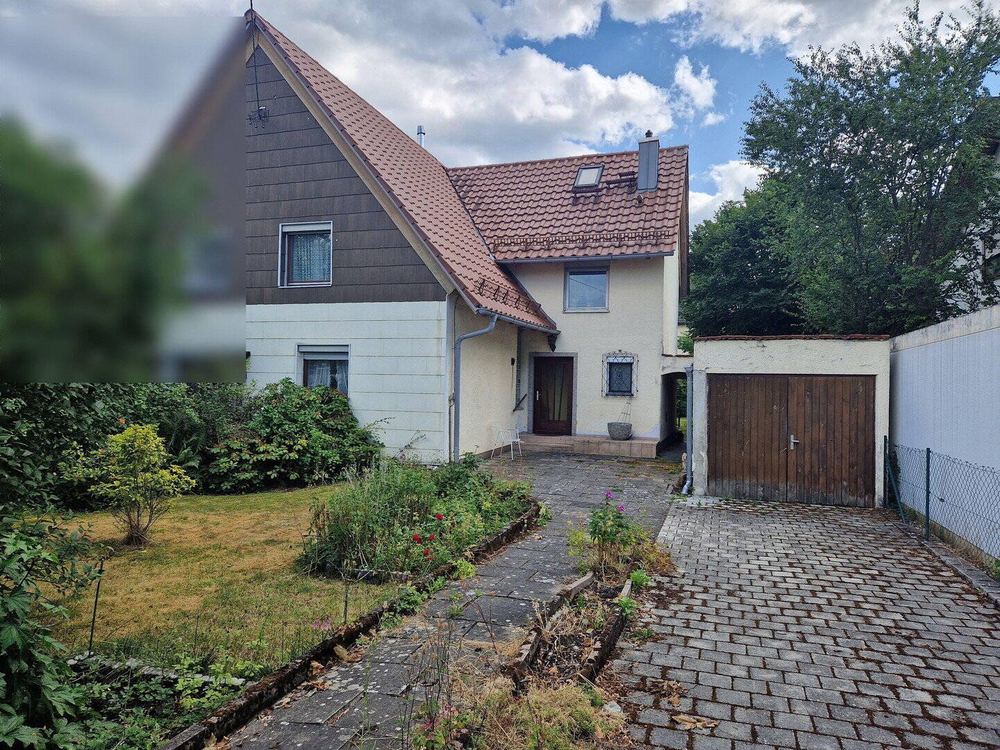 Charmante Doppelhaushälfte mit großem Potenzial in ruhiger Lage, 82194 Gröbenzell