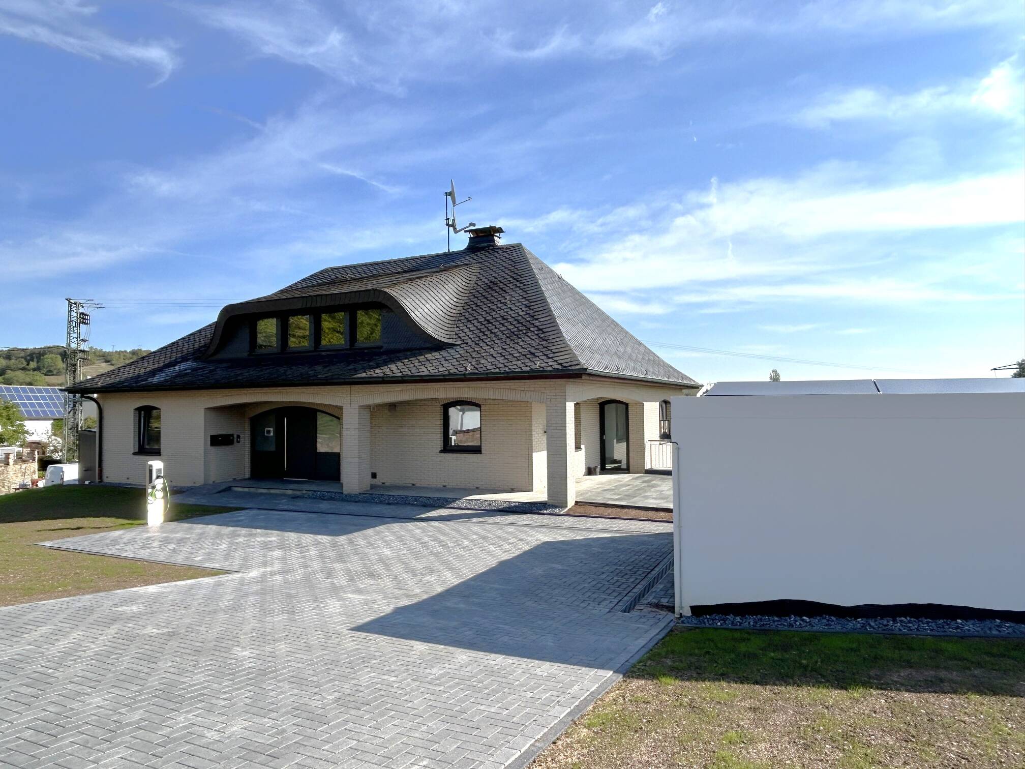 Wunderschöne EG-Wohnung mit überdachter Terrasse, 54647 Dudeldorf