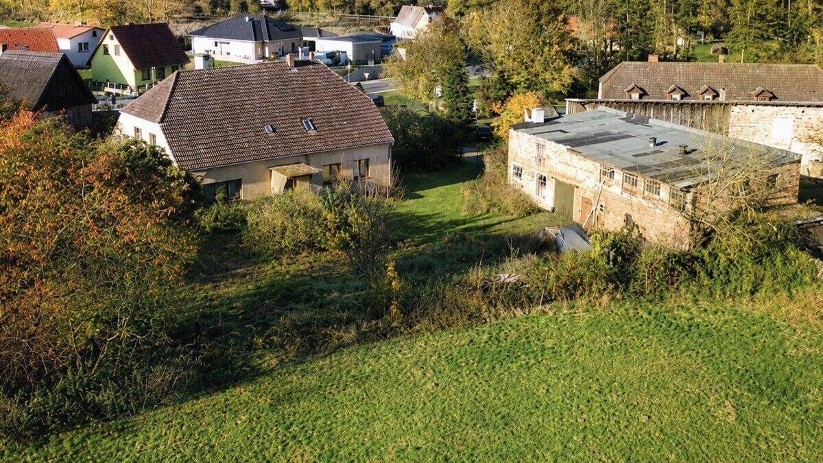 Ländliches Anwesen mit Charakter – Landhaus & Scheune auf großzügigem Grundstück in Katschow, 17429 Dargen