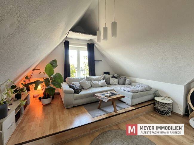 Modernes 2-Zi.-Apartment mit Einbauküche und Stellplatz in zentraler Lage von Rastede (Obj.-Nr.: 6668), 26180 Rastede