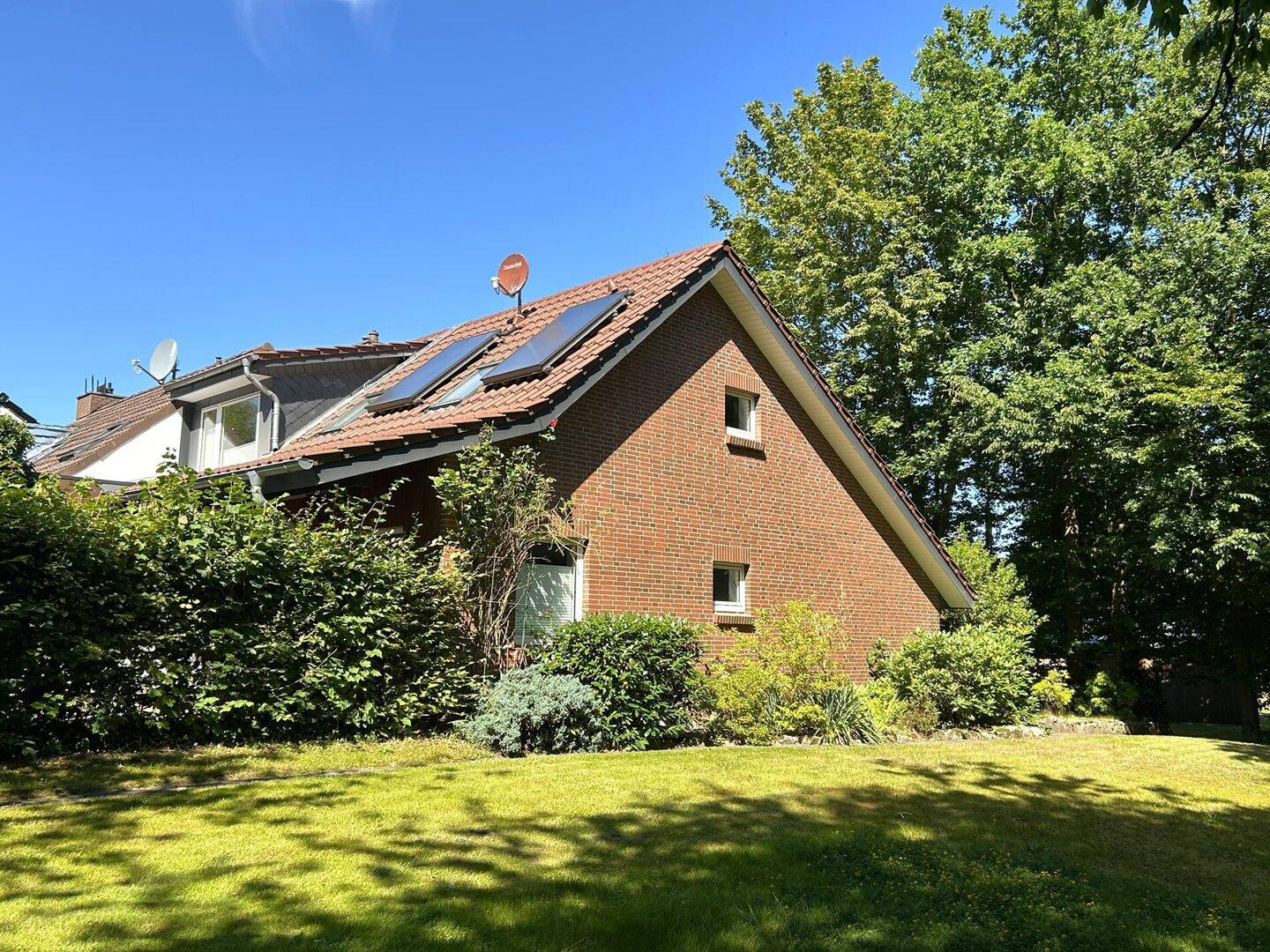 Reihenendhaus mit Potenzial und großzügigem Grundstück in Kellinghusen, 25548 Kellinghusen