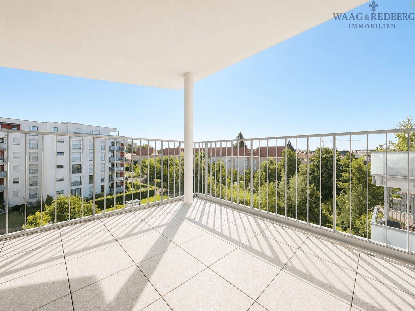 3-Zimmer-Wohnung mit großem Südost-Balkon und Blick ins Grüne in Fürth, 90765 Fürth