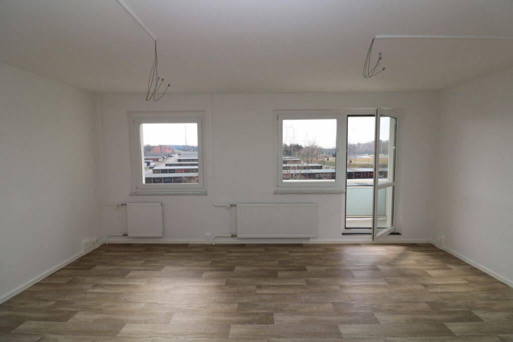Ohne Schweiß ins neue Heim…2-RW mit Wanne & Balkon im EG!!!, 9599 Freiberg