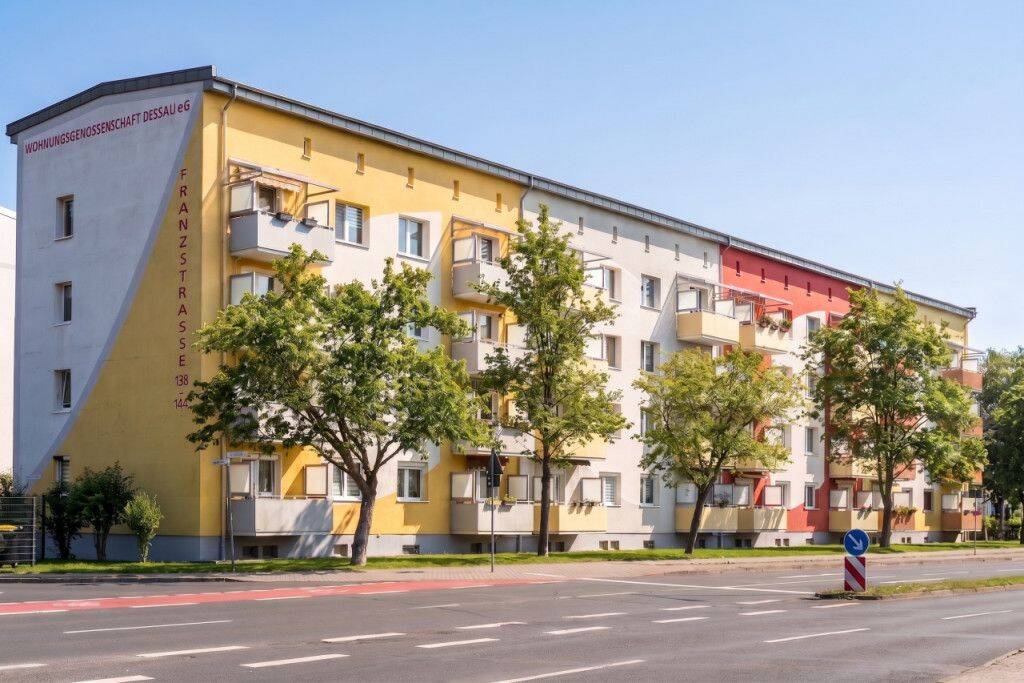 Charmante Wohnung mit Balkon, 6842 Dessau-Roßlau (Innenstadt Kleutsch Mildensee Sollnitz Süd)