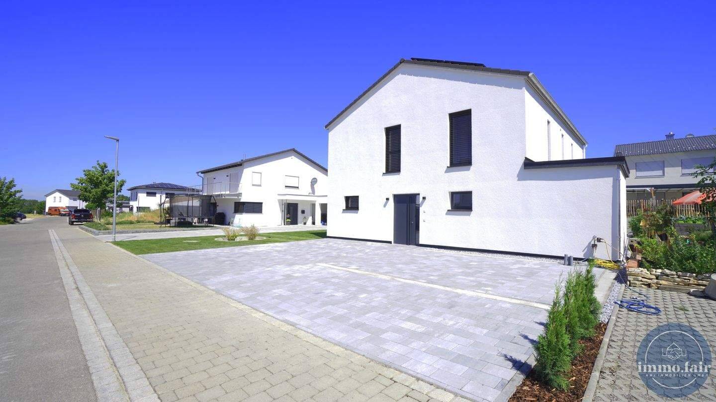 Einziehen statt bauen – Exklusiver Neubau | 204 m² | KfW 40+ | Smart Home | PV, 72584 Hülben