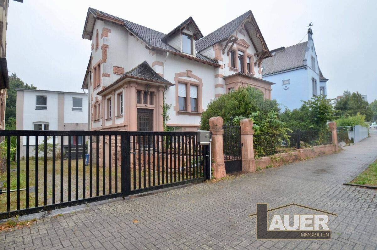 Einzigartiges Immobilien-Ensemble in Pirmasens: Modernisierte Villa & Manufakturzentrum, 66955 Pirmasens (Erlenbrunn Innenstadt Niedersimten Ruhbank Winzeln)