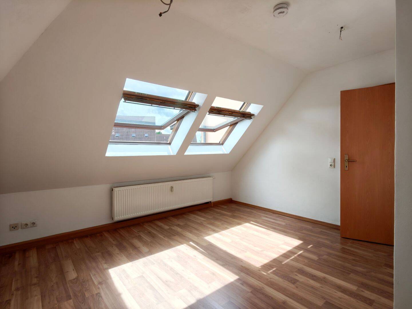 Wunderschöne 3 Zimmer Wohnung mit Wintergarten, 9306 Rochlitz