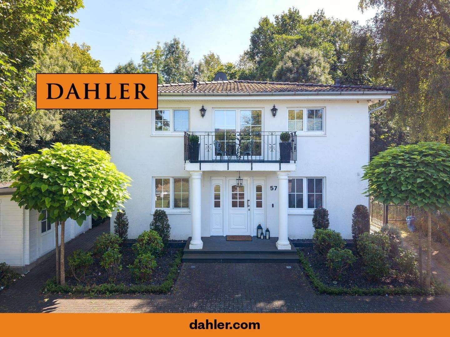 Elegante Stadtvilla in ruhiger Grünlage von Hamburg-Langenhorn, 22419 Hamburg (Hamburg-Nord Langenhorn)