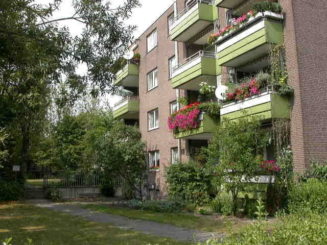 2 Zimmerwohnung in Düsseldorf-Hassels / WBS erforderlich, 40599 Düsseldorf (Benrath Hassels Holthausen Reisholz)