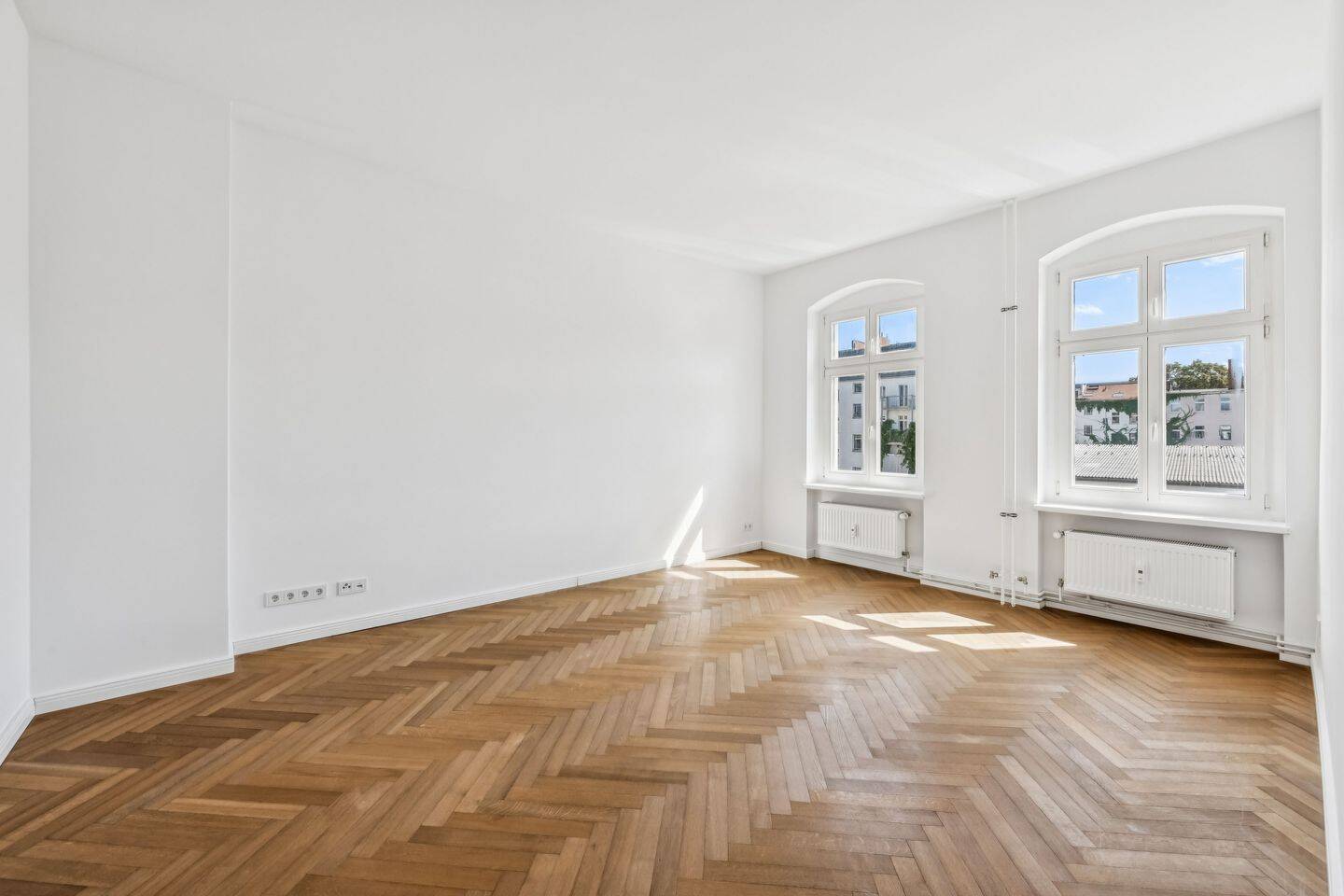 Silvolle 2-Zimmer-Altbauwohnung nahe des begehrten Paul-Lincke-Ufers, 10999 Berlin (Friedrichshain-Kreuzberg Kreuzberg)