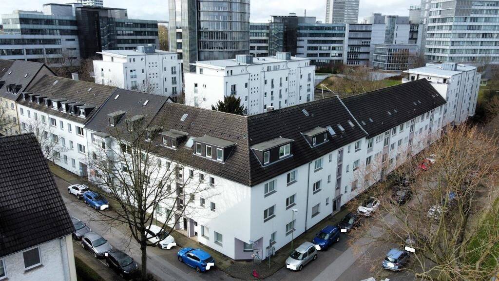** Südviertel; bezugsfrei; helle, gepflegte 3 Raumwohnung mit Balkon **, 45128 Essen (Südostviertel Südviertel)