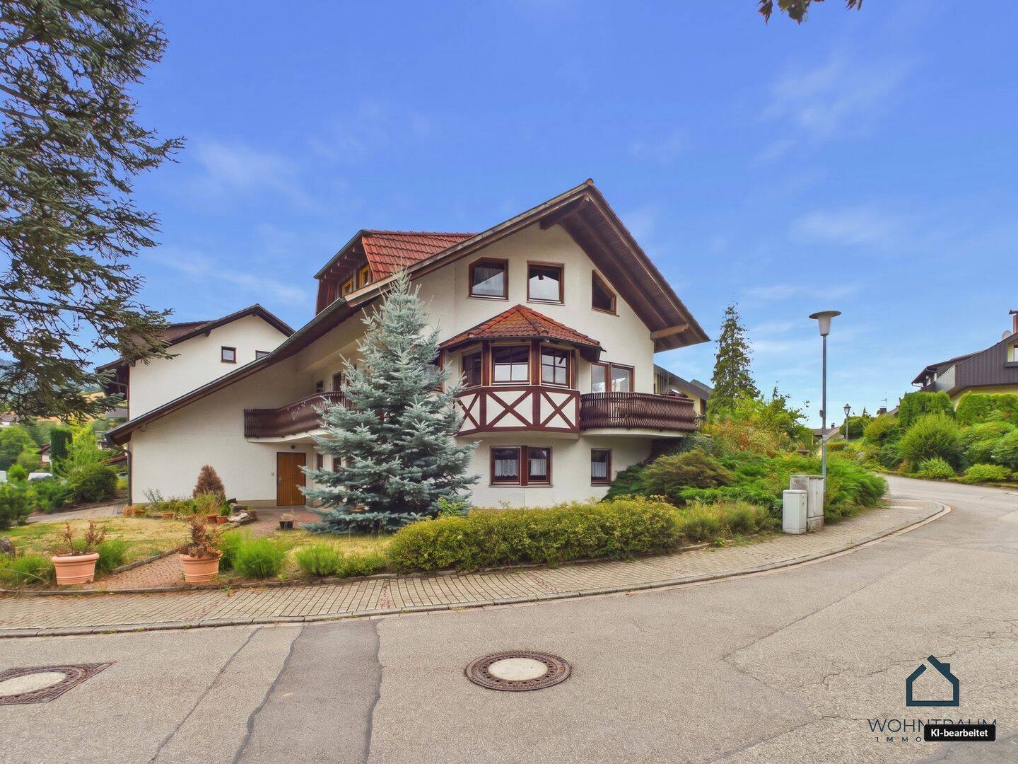 Jetzt zugreifen: Einfamilienhaus mit Einliegerwohnung auf 146 m² & Garten in Oberharmersbach, 77784 Oberharmersbach