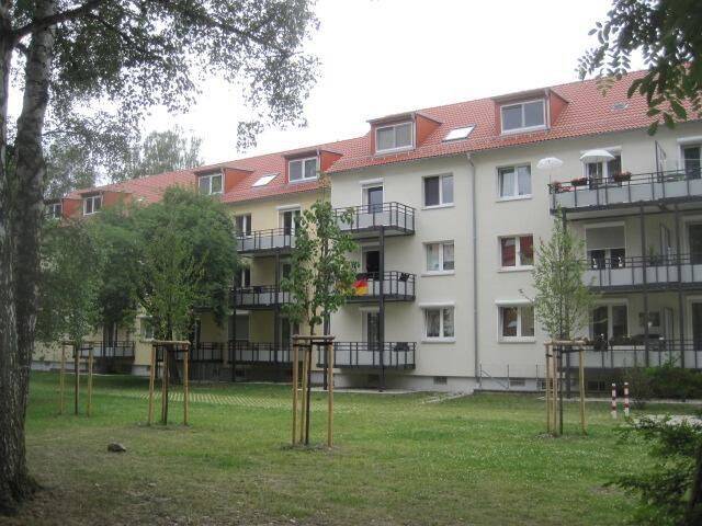 Tolle 2 Zimmer Dachgeschoß Wohnung sucht Sie!, 90469 Nürnberg (Falkenheim Gartenstadt Kettelersiedlung Langwasser Rangierbahnhof)